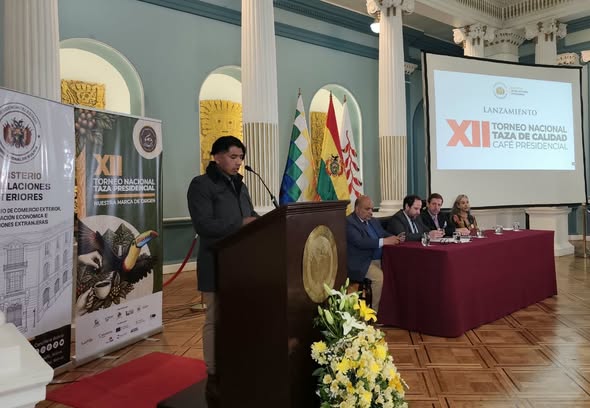 Lee más sobre el artículo Orgullo boliviano en cada grano : XII Certamen Nacional Café Presidencial 2026